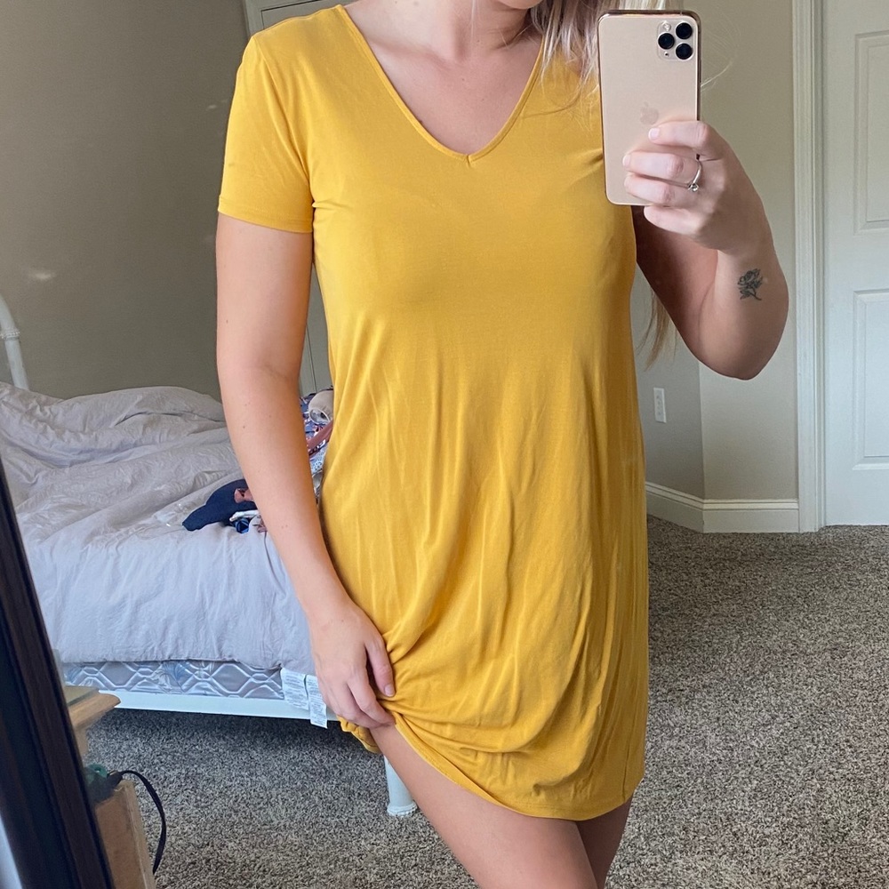 Gold/mustard yellow short dress